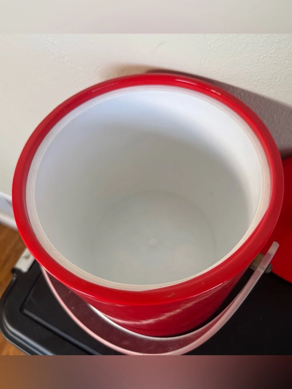 Retro Vintage MCM Mid-Century Modern Red Vinyl Ice Bucket Lucite Handle Large